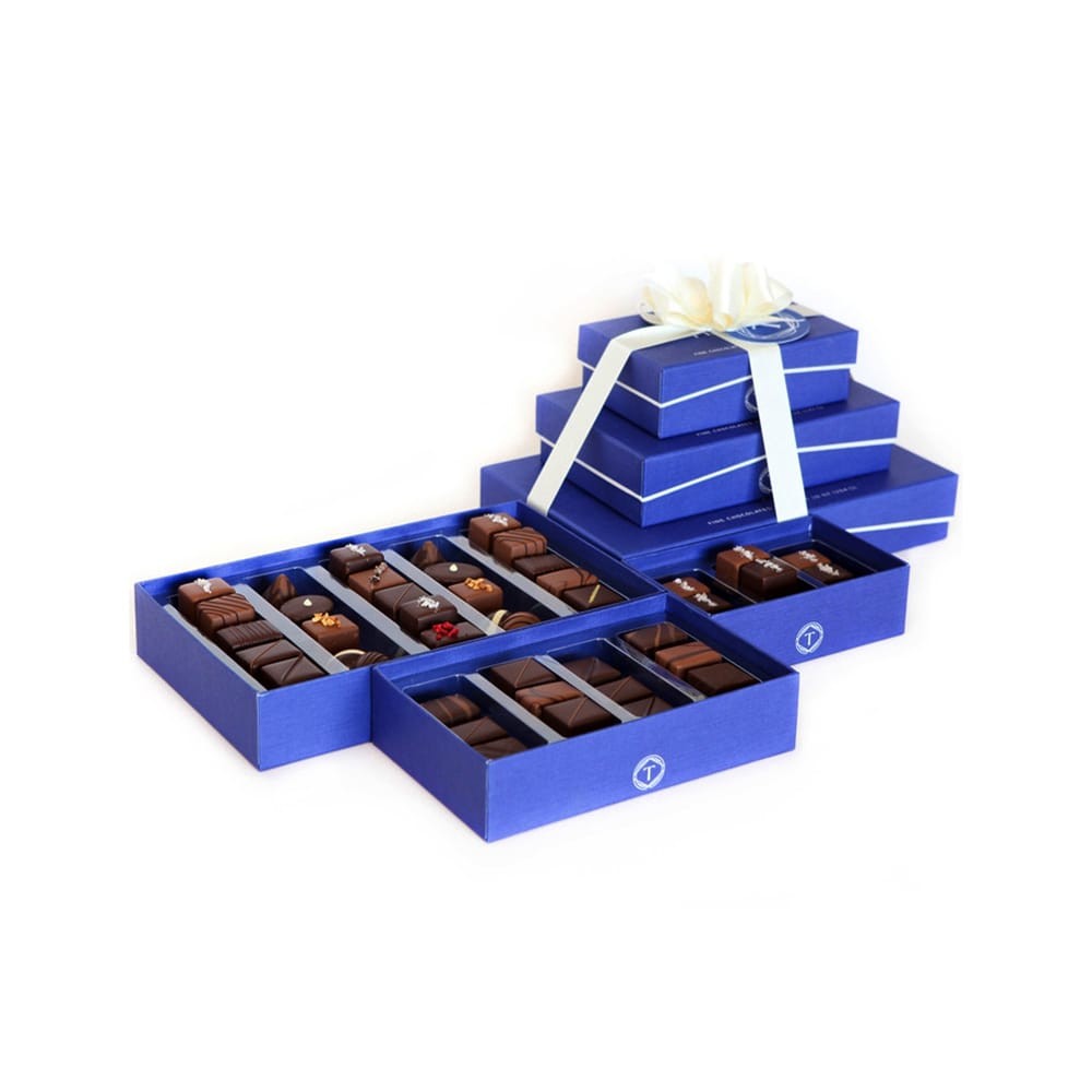 Quality Navy Blue Multipurpose Luxury Chocolate Boxes Packaging , Empty Truffle Boxes Customized for sale