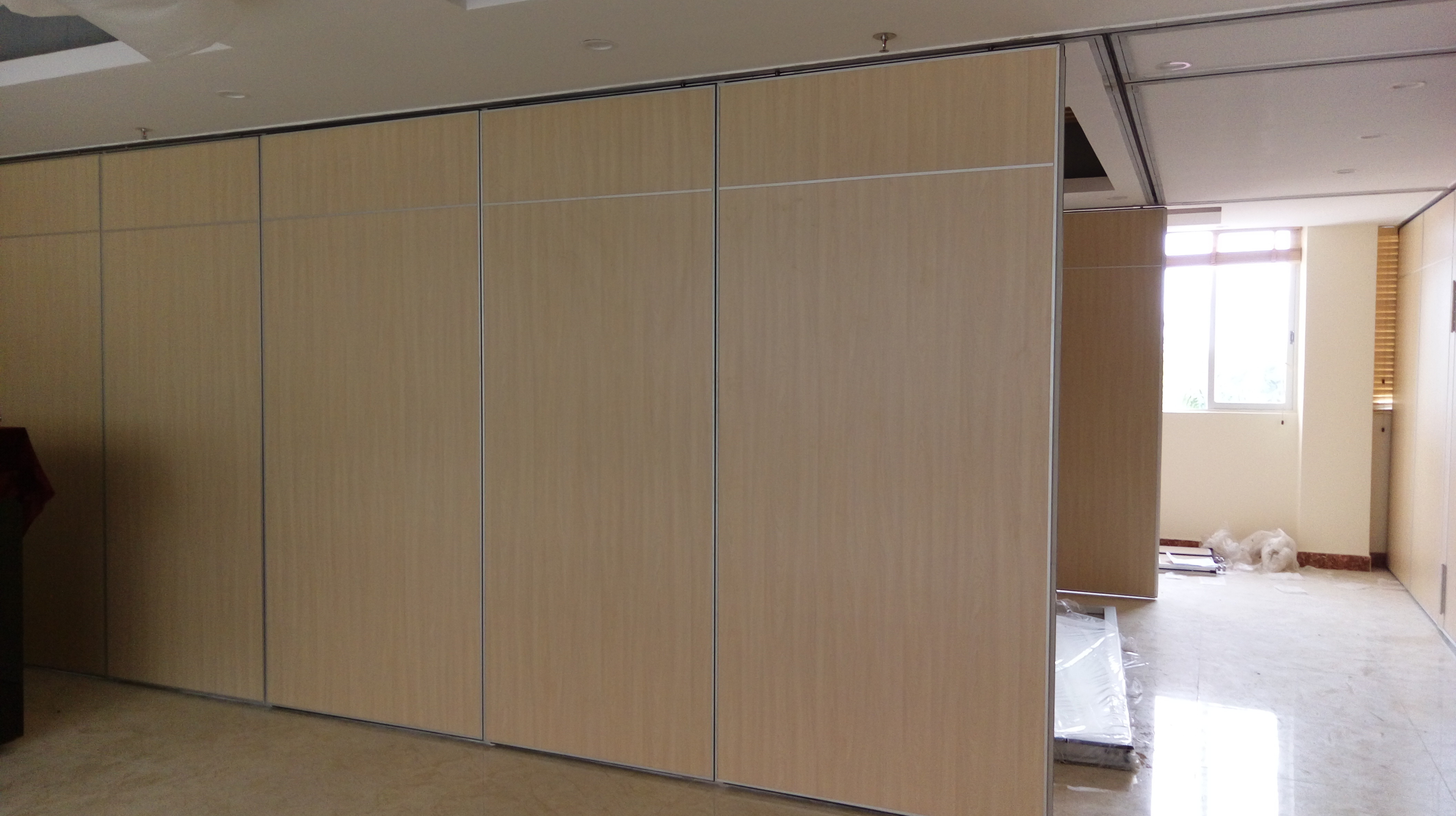 Buy Commercial Sliding Modular Assemble Sound proof Partition Wall For Office Room at wholesale prices