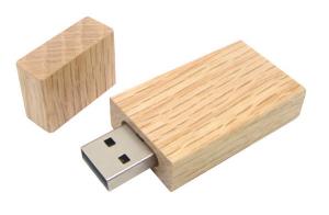 Quality Free engrave logo wooden usb flash drive with gift box packing for sale