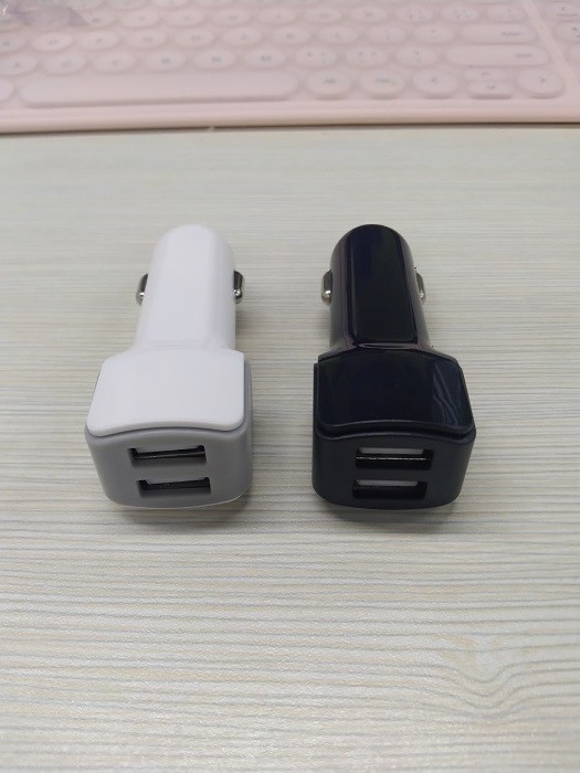 Quality Dual USB Port 5V 1A Car USB Charger Portable Black / White For Mobile Phone for sale