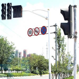 Multi Purpose Traffic Signal Light Pole 235MPa CCTV Camera Pole