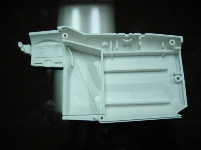 Quality White Carbon Fiber Injection Molding Plastic Injection Moulded Components for sale
