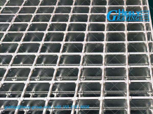 Buy 30X40mm hole Galvanized Steel Bar Grating | 30X3mm load bar | Hesly Grating - China Supplier at wholesale prices