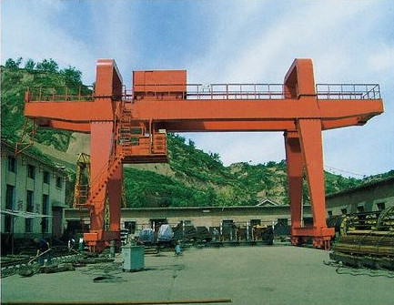 Quality 25t/5t Double Girder Gantry Crane Box Type Shipping Yard Material Handling for sale