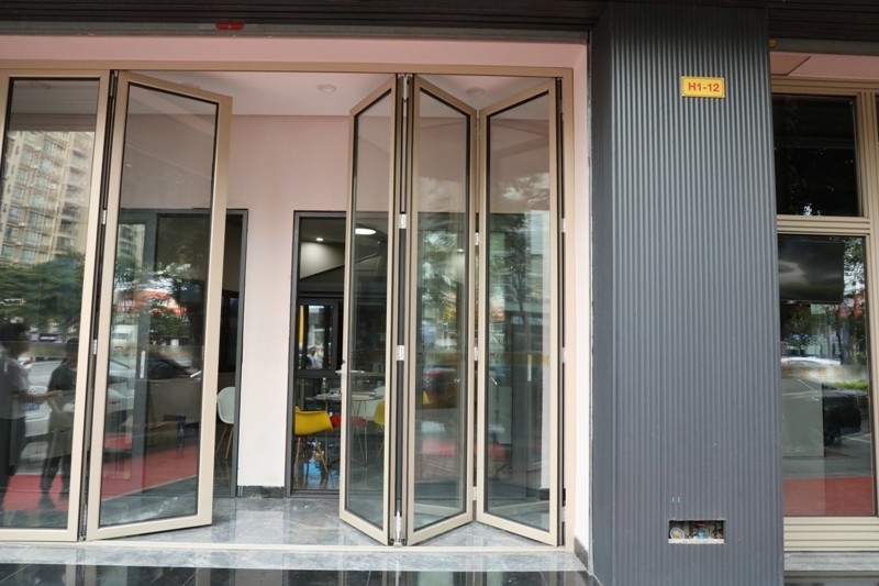 Quality 1.9mm 3000mm Aluminium Bifold Doors For Building for sale