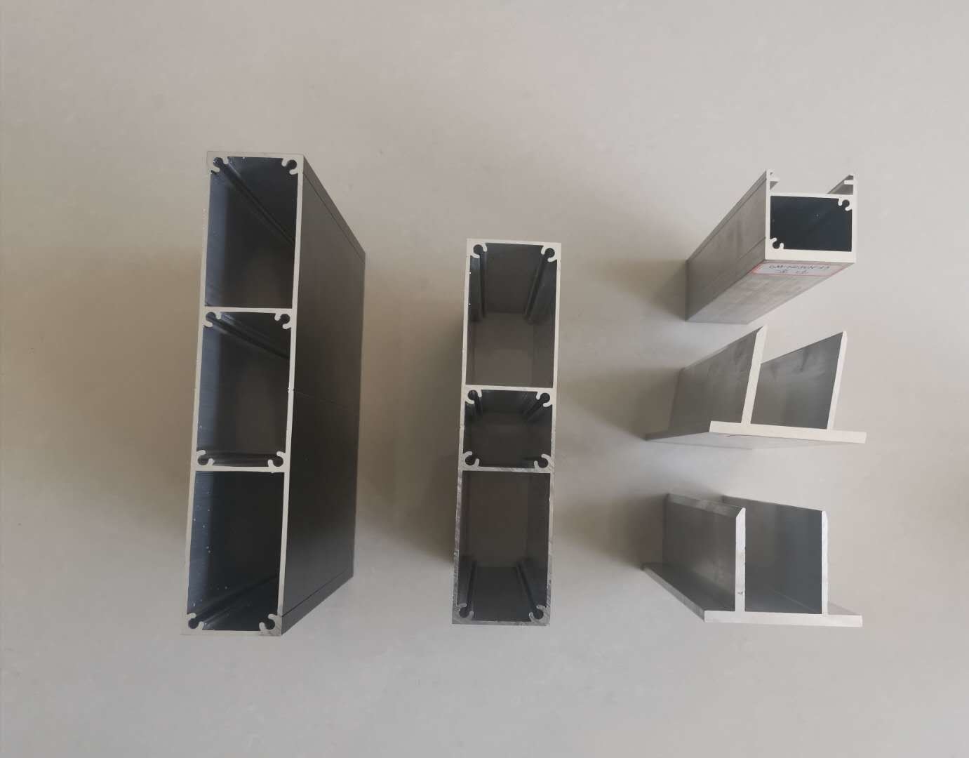 Quality Extruded 6063 T5 0.08MM Curtain Wall Aluminum Frame Profile for sale