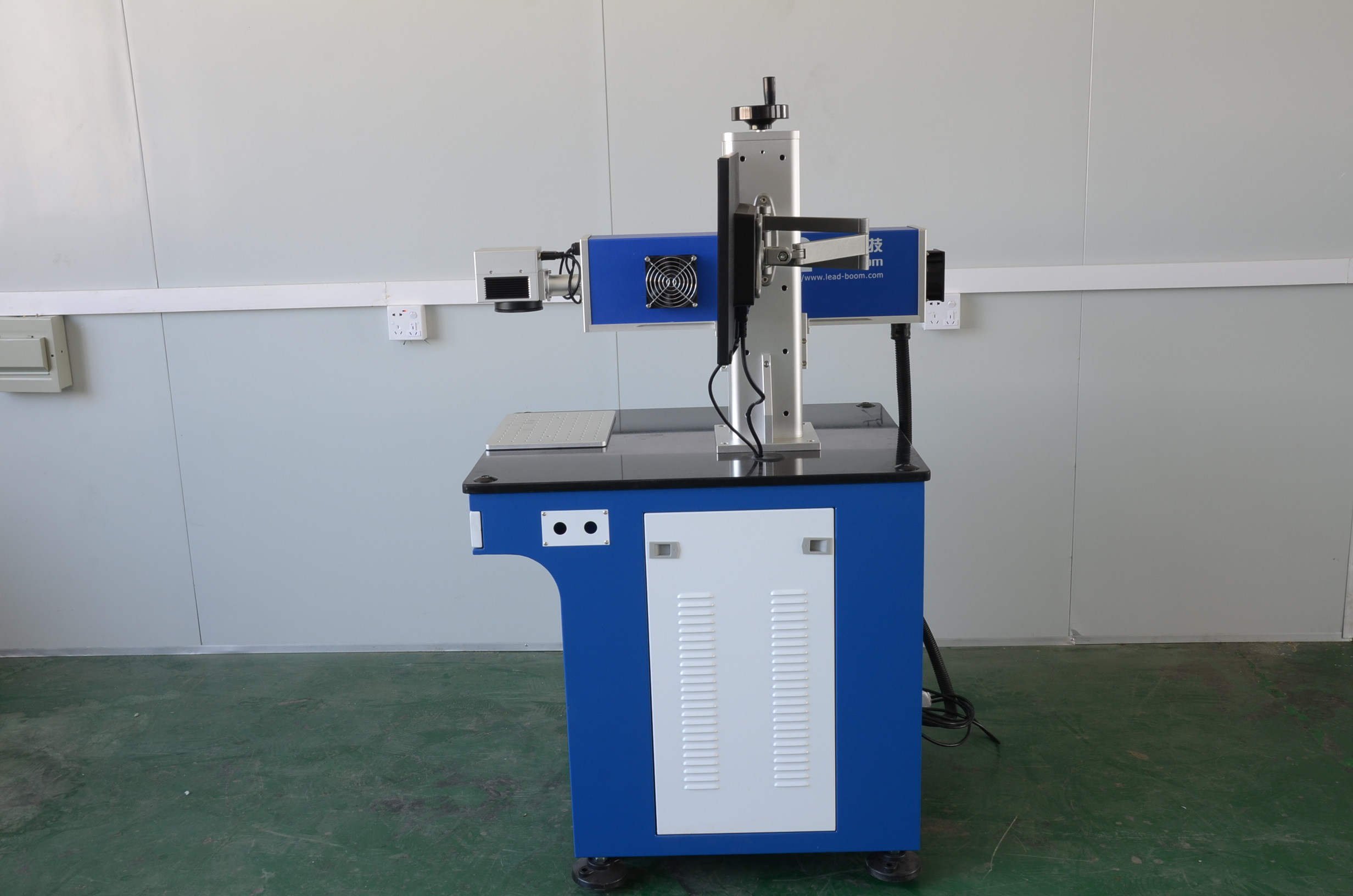 Wood  Co2 Laser Marking Machine, Fabric Portable Co2 Laser cutting machine