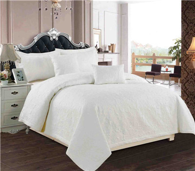 Buy White Quilts 5pcs Microfiber Bedding Set Quilt Pillowshams Pillow at wholesale prices