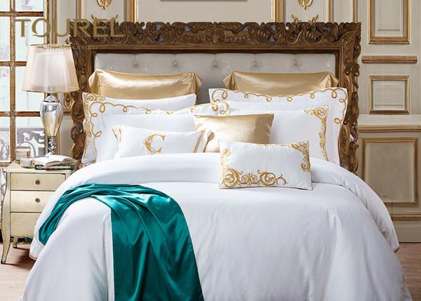 Buy Home Decorative Special Craft White Bedding Sets Duvets With Green Bed Runner at wholesale prices