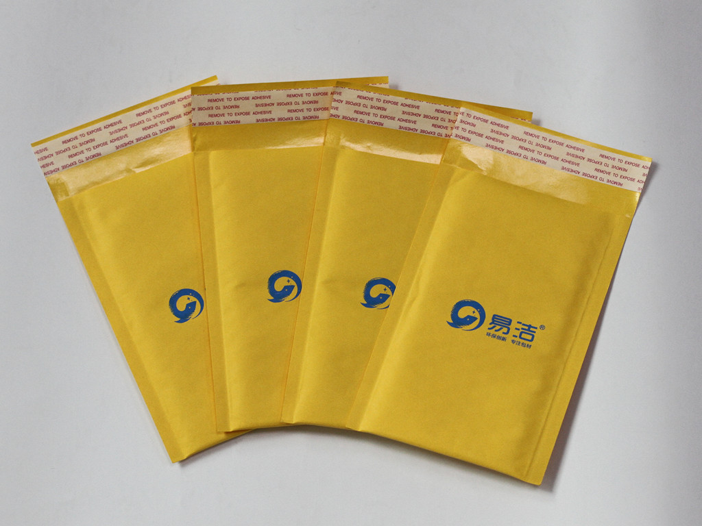 Quality customize yellow printing Kraft Bubble Mailer , Cushioned Postage Mailing Bags 165*200+40mm and 150*180+40mm for sale