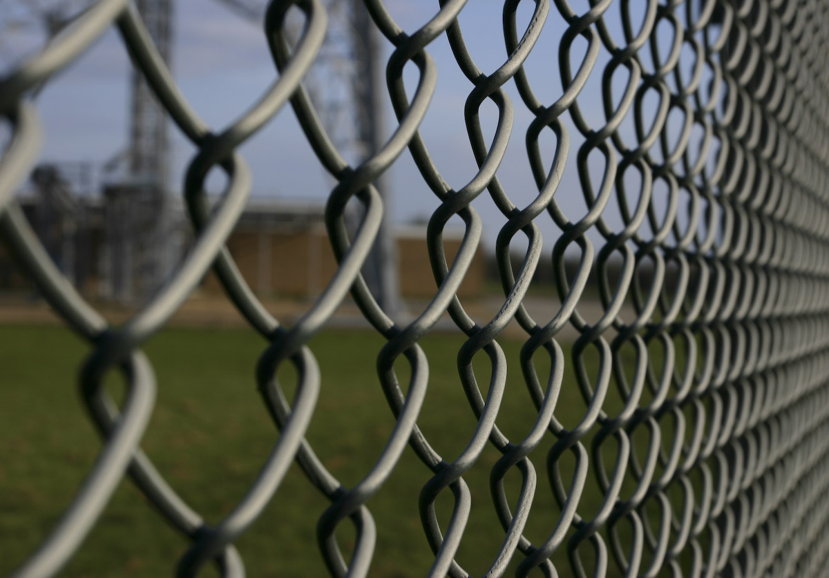 Quality Diamond wire mesh  ,pvc coated ,fence for sale