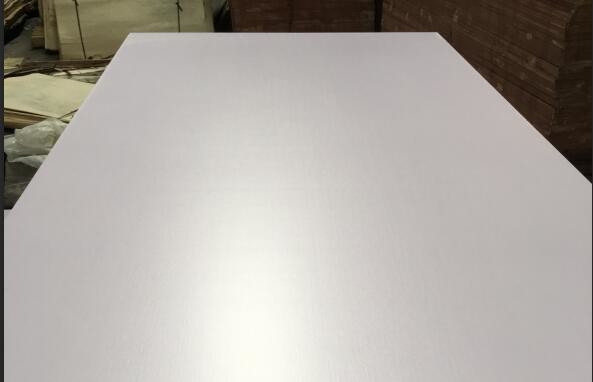 Quality White Surface Melamine Plywood Sheets 1220*2440mm Size Eco Friendly Materials for sale