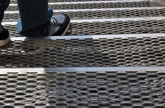 Quality metal stair treads for sale