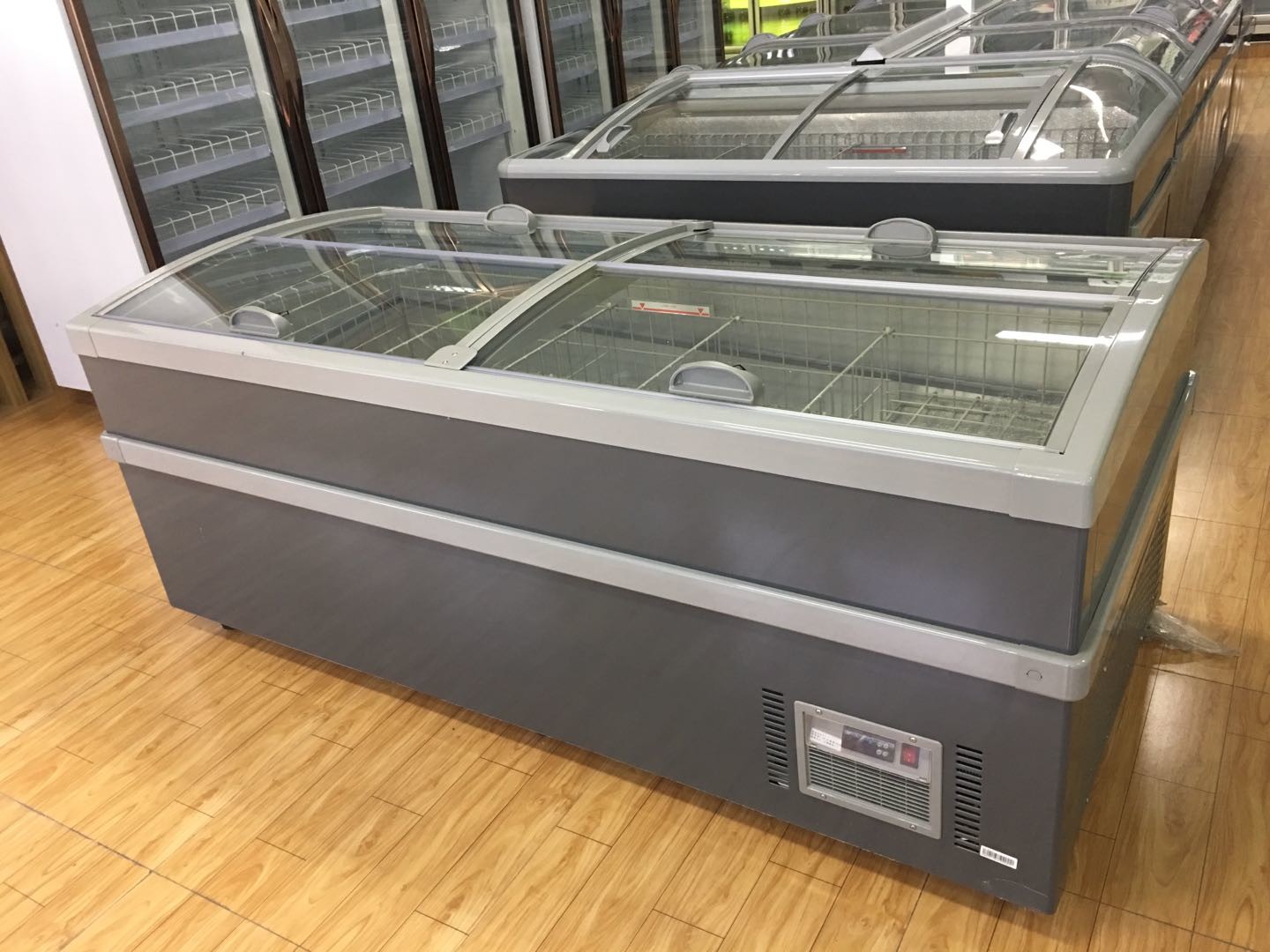 Buy 220 V 50hz Top Glass Sliding Door Deep Chest Freezer For Dairy Products at wholesale prices