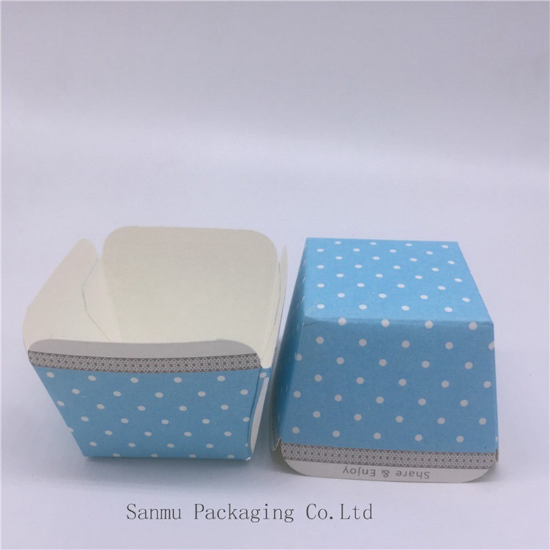Customized Square Cupcake Liners Blue White Polka Dot Cupcake Wrappers Baking Cup Mold