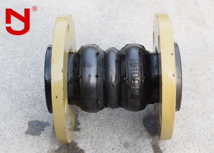 Buy Hydraulic Double Sphere Rubber Expansion Joint Synthetic Rubber Reduce Tensile Strength at wholesale prices