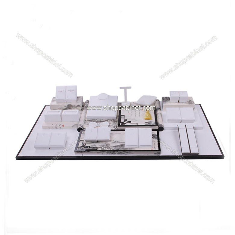 Quality Plexiglass acrylic used fashionable silver jewelry showcases props for sale