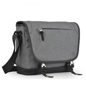 Quality Protective Laptop Carry Bags / Travel Bag Front Zipper Pocket One Shoulder Strip for sale