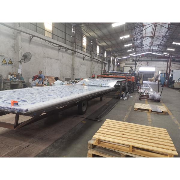 2.1m*5.8m Size 16mm Colored Honeycomb Polycarbonate Sheet Superior Light Diffusion And Thermal Insulation For Construction
