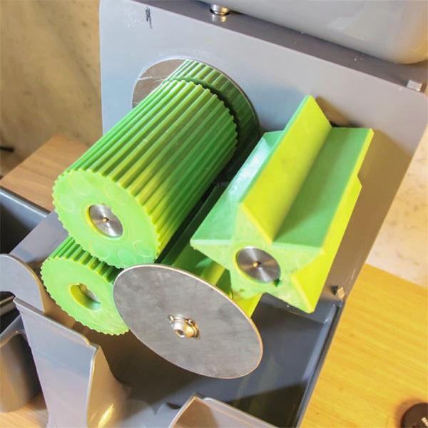 20-22 Oranges/Min Orange Squeezer Automatic Orange Juicer Making Machine