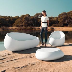 Lightweight Fiberglass Resin Furniture Bench Table Sets In Customized Design