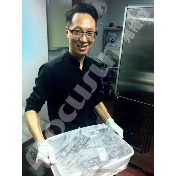 Air Cooling Clear Block Ice Machine Small Capacity Ice Ball for Cold Drinks 600*250*1200mm