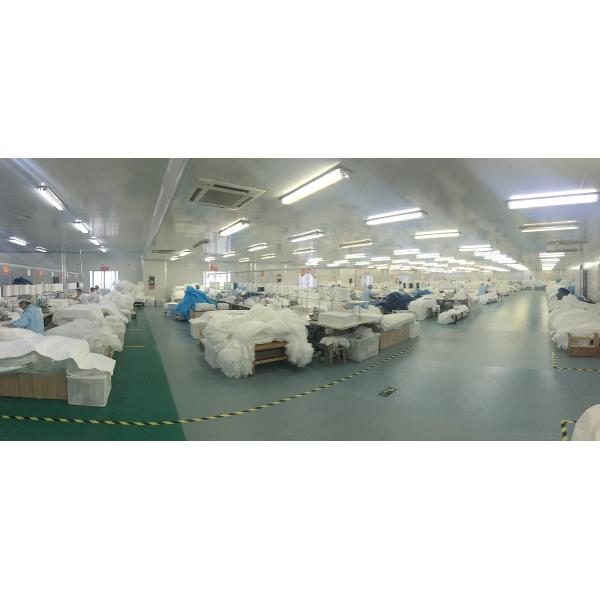 Protective Clothing PP Disposable Lab Coats For Laboratory With Zip closure