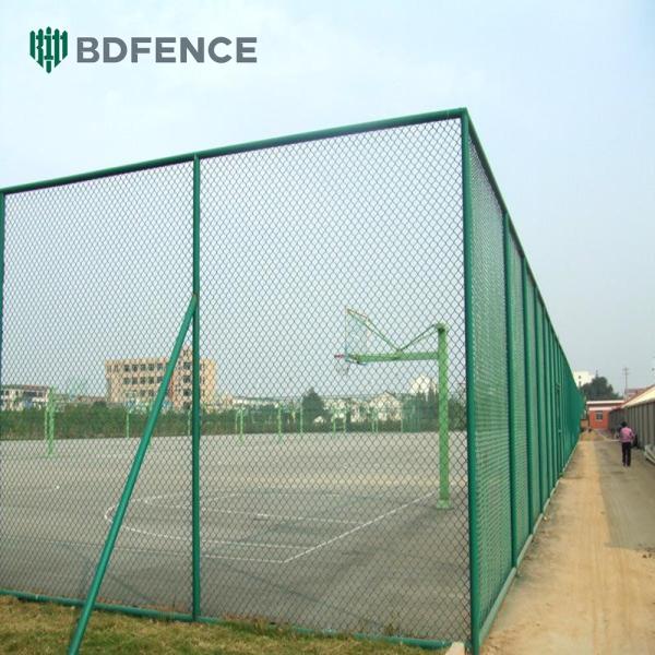 Kid-Safe Chain Link Fence Play Area Enclosure