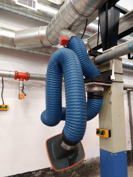 Wall mounted welding fume flexible extraction arms for dust collection system from source extraction