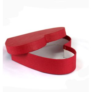 Quality Customizable colorful Paper Heart Shaped Gift Boxes With Varnished Finish for sale