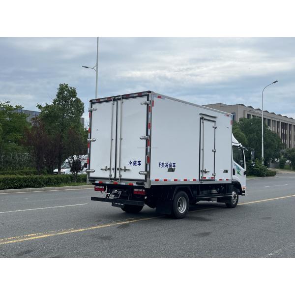 4x2 10T Medium Refrigerator Truck Faw to Russia Transport Vegetable Freezer Small Refrigerator Van Truck Engine Capacity 4L