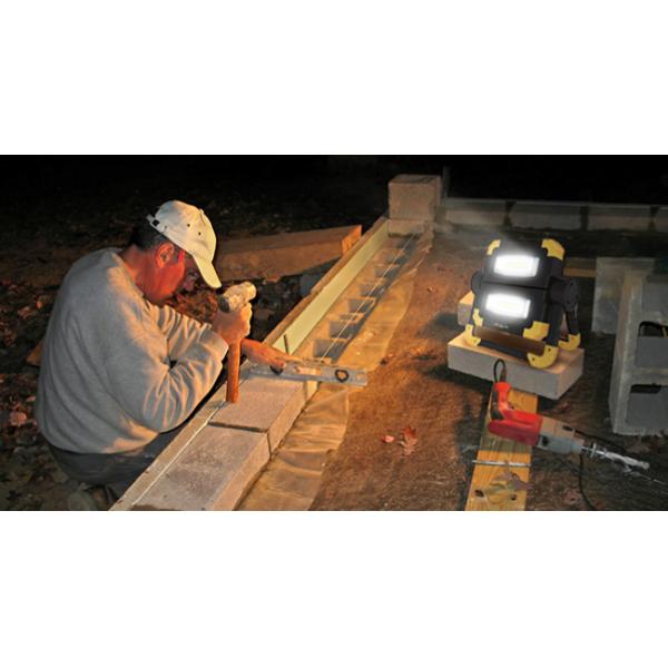 Rechargeable Portable LED Work Light 2 COB 2000Lumens 360 Degree Rotation Foldable