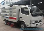 4x2 Dongfeng Sanitation Truck , 5000L 2000KG Street Cleaner Truck