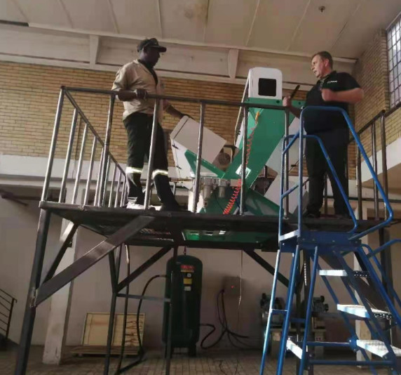 Advanced Technology Color Sorting Machine Plastic Glass Ore Metal Color Sorter Intelligent Colour Sorting Machine