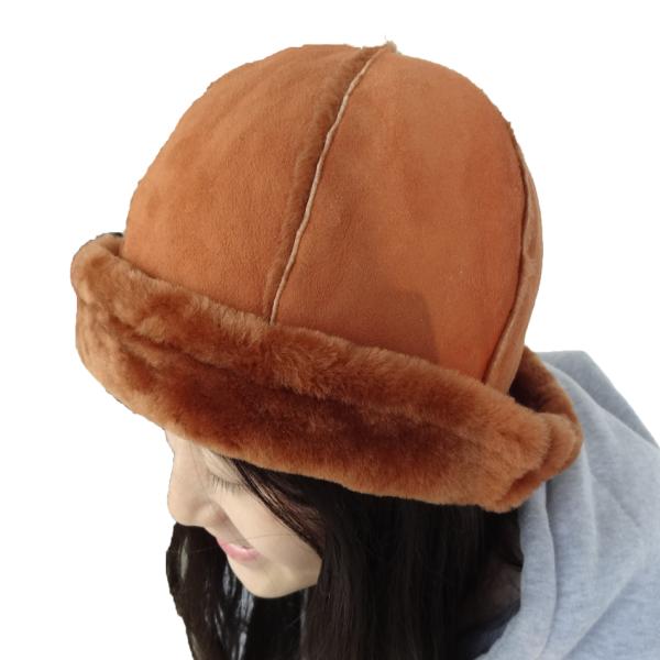 Outdoor Lamb Custom Sheepskin Beanie Hat With Customized Plain Dyed Pattern