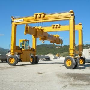 Road Tunnel Construction Rubber Tyred Gantry Crane A5-A7 Working Class