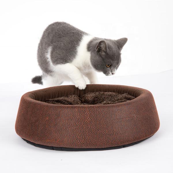 Weigth 270g Soft Round Cat Bed Brown Color PU Leather Material Customized Logo
