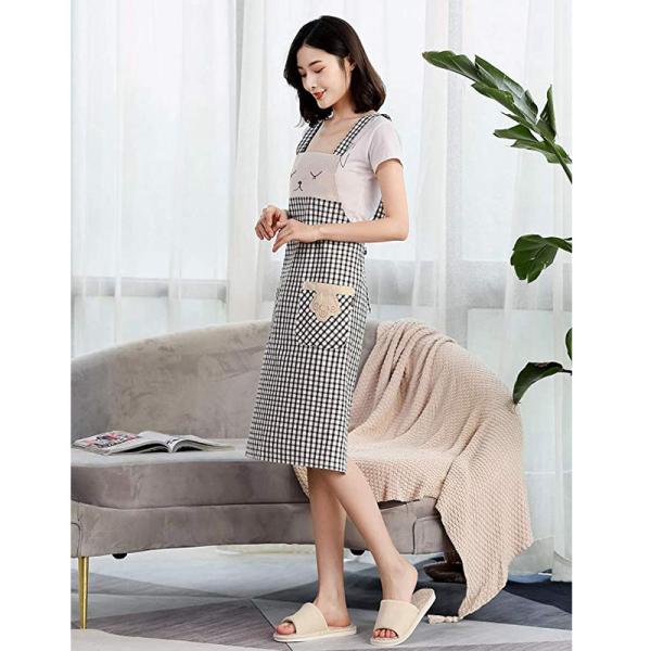 Attractive Womens Kitchen Aprons With Pockets , House Cleaning Aprons 37 Inches Long