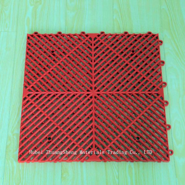 1.8mm Plastic Floor / Plastic Permeable Floor / Modern Interlocking PP Flooring Indoor Sports Plastic Floor Mats