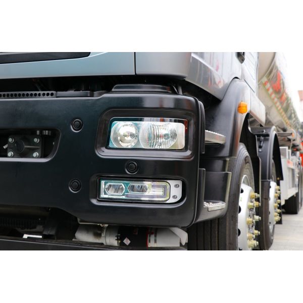 350HP Sino Truck Water Tanker 8x4 20000 Liter Water Spray for Heavy-Duty Water