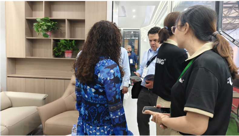 Minimalist Prefabricated Apartment Mobile Space Capsule Unique Needs Expandable House