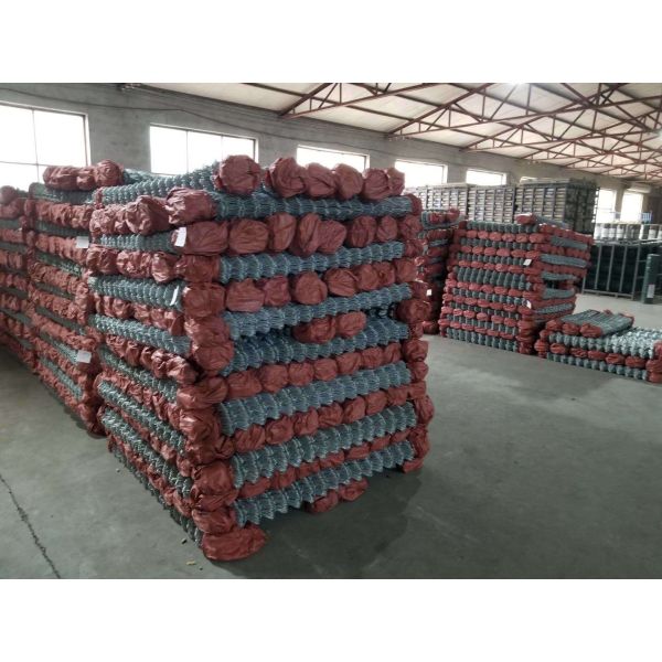 PVC Coated Easily Assembled Custom Wire Mesh Chain Link Fence For Fencing Areas