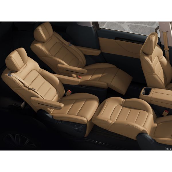 2023 GAC Trumpchi E8 PHEV 2.0T 5 Door 6 Seater MPV For Home With 1200KM Comprehensive Range