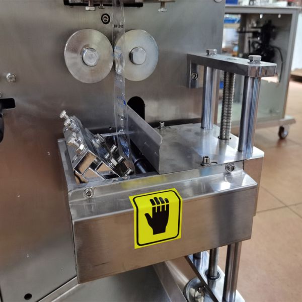 4 Sides Liquid Packer Machine 10ml Grease Pouch Packing Machine