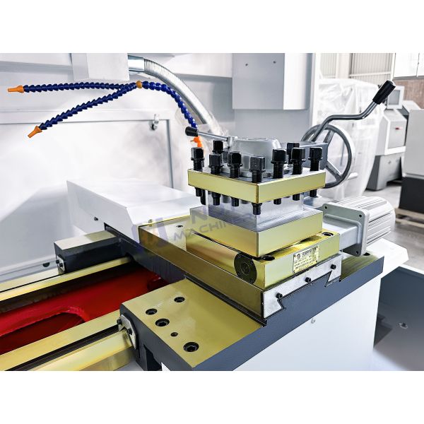 Metal CK6140 Turning Center Torno CNC Lathe Machine High Precision