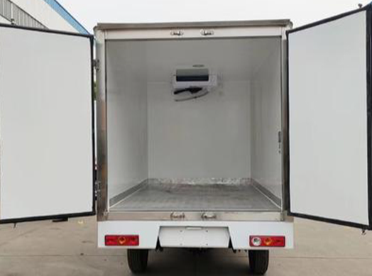 Refrigerated Truck FRP Flat Panel Low Thermal Conductivity 1.5 - 2.0g/cm3 Density