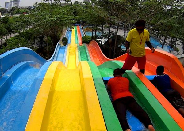 Buy Flat Ground Adult Big Water Slides Funny Outdoor Amusement Water Play Equipment at wholesale prices
