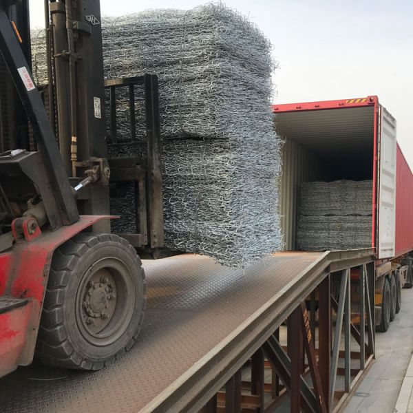 2.7mm Hexagonal Hole Pvc Coated Gabion Baskets 4x1x1 M