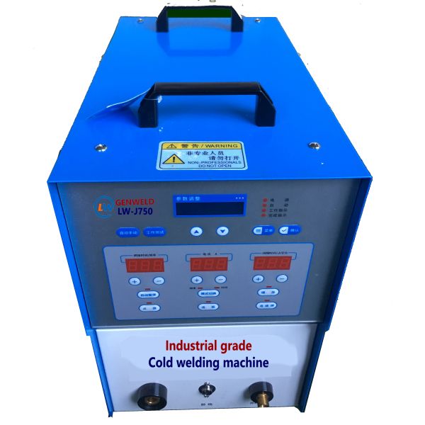 7500W Industrial Intelligent Cold Welding Machine IP21S Protection