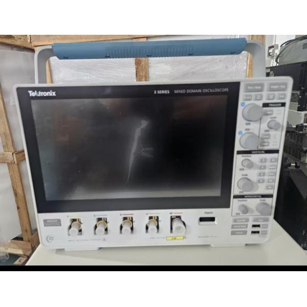 Tested good Tektronix 3 Series MDO Mixed Domain Oscilloscopes MDO32 and MDO34